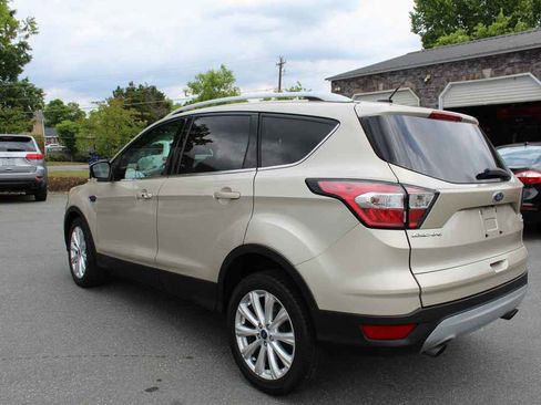 Used 2017 Ford Escape Titanium FWD image 9