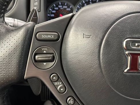 Used 2016 Nissan GT-R Premium AWD/4WD image 15