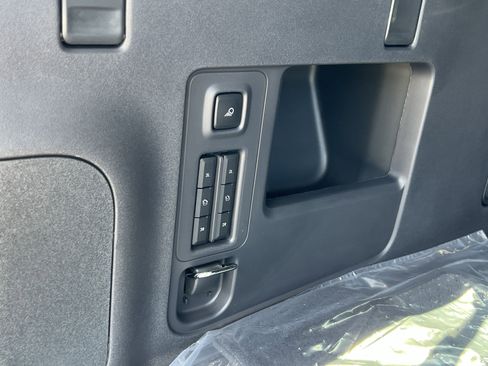 New 2025 Lincoln Navigator L Reserve w/ Jet Appearance Package image 33