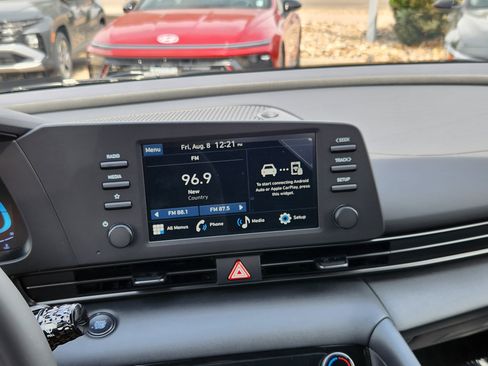 New 2025 Hyundai Elantra Sport image 16