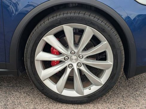 Used 2020 Tesla Model X Performance image 9