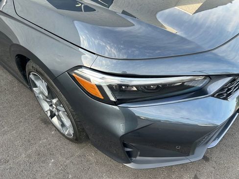 Certified 2025 Honda Civic Sport Touring image 18