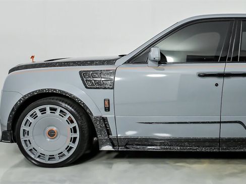 Used 2023 Rolls-Royce Cullinan AWD/4WD image 9