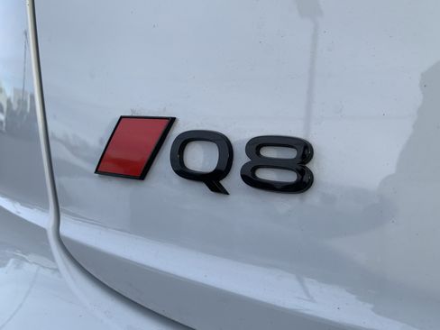 Used 2025 Audi Q8 Premium Plus w/ Premium Plus Package image 19