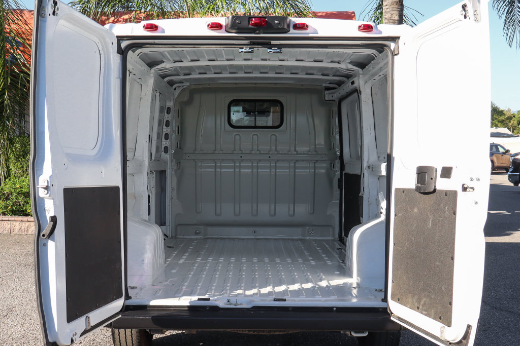 Used 2025 RAM ProMaster 2500 FWD image 8