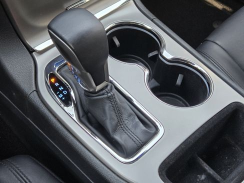 Used 2021 Jeep Grand Cherokee Limited RWD image 16