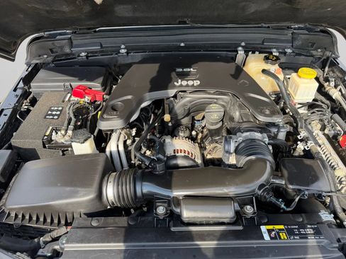 Used 2020 Jeep Gladiator Rubicon AWD/4WD image 35