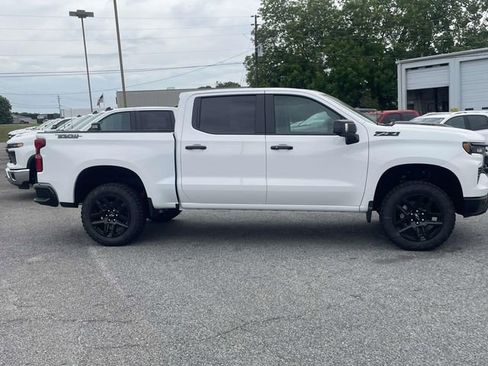 New 2026 Chevrolet Silverado 1500 LT Trail Boss w/ LT Trail Boss Premium Package AWD/4WD image 2