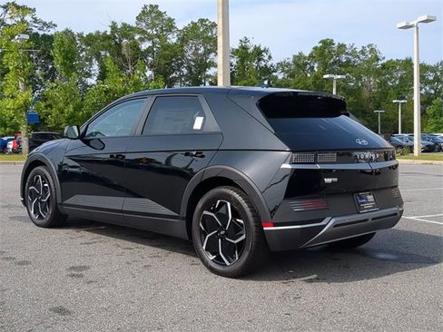 Certified 2023 Hyundai Ioniq 5 SEL w/ Cargo Package image 7