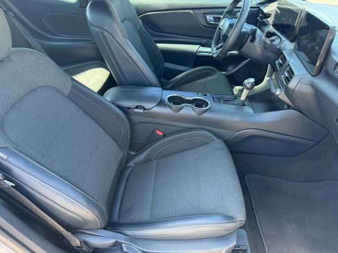 Used 2024 Ford Mustang Coupe RWD image 12