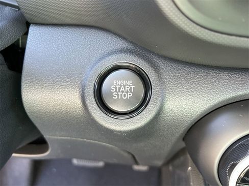 New 2025 Hyundai Venue Limited image 29