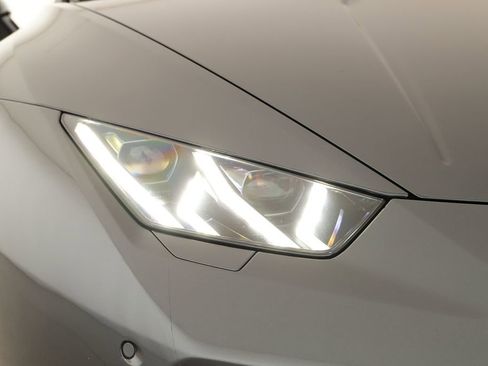 Used 2016 Lamborghini Huracan LP 610-4 image 35