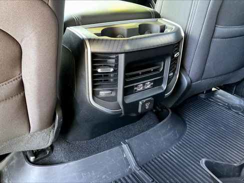 Used 2025 RAM 1500 Big Horn AWD/4WD image 33