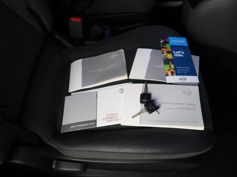 Used 2017 Nissan NV200 S w/ Back Door Glass Package image 27