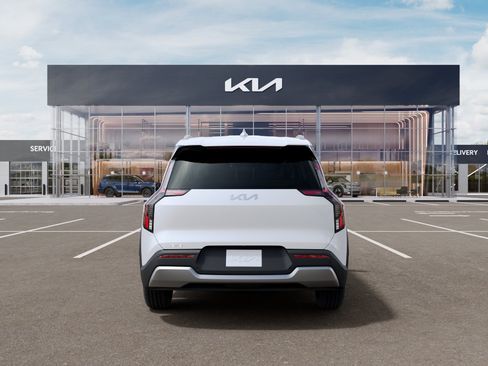 New 2026 Kia EV9 Wind AWD/4WD image 5