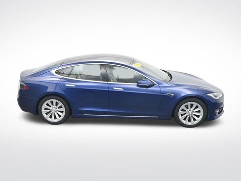 Used 2019 Tesla Model S Standard Range AWD/4WD image 25