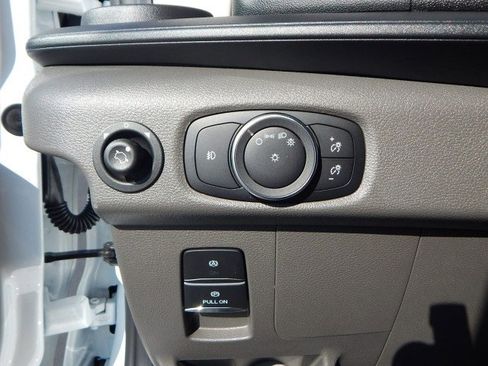 New 2025 Ford Transit 250 148 Medium Roof w/ Load Area Protection Package image 24