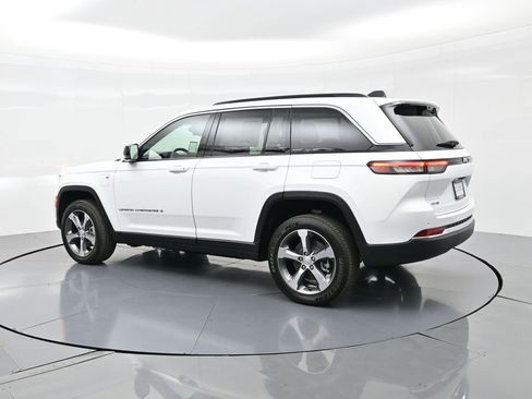 New 2025 Jeep Grand Cherokee Limited 4xe w/ Luxury Tech Group II image 9