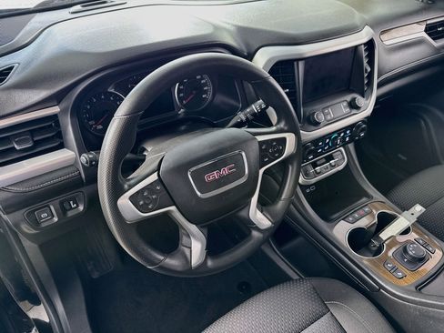 Used 2023 GMC Acadia SLE w/ Driver Convenience Package AWD/4WD image 13