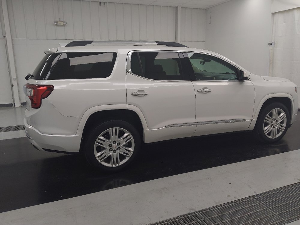 Used 2020 GMC Acadia Denali w/ Technology Package FWD image 10