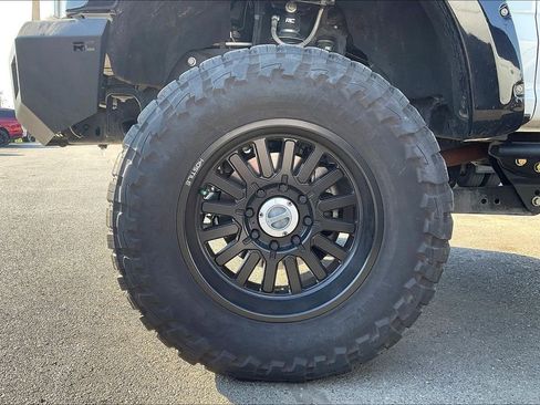 Used 2022 Ford F250 Lariat image 2