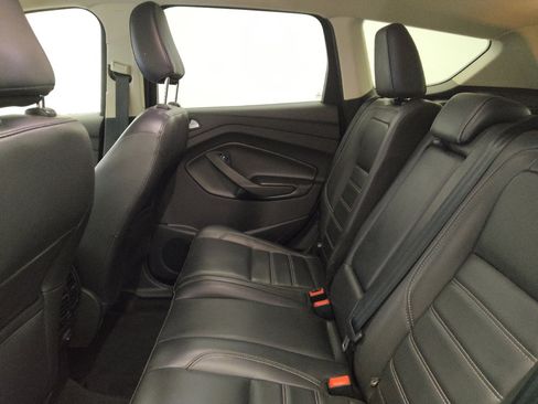 Used 2019 Ford Escape SEL AWD/4WD image 18