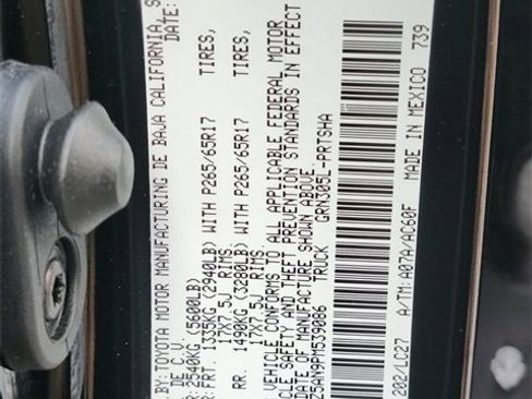 Used 2023 Toyota Tacoma TRD Sport image 34