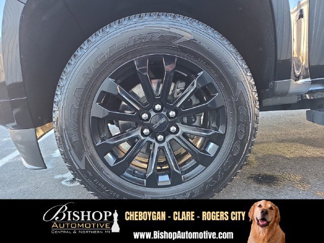 Used 2022 GMC Canyon Elevation w/ Elevation Premium Package AWD/4WD image 15
