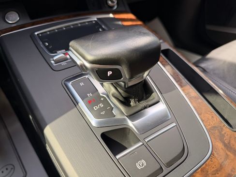 Used 2018 Audi Q5 2.0T Premium Plus AWD/4WD image 27