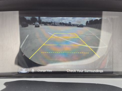Used 2016 Honda Odyssey Touring Elite image 18