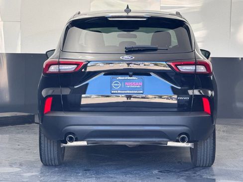 Used 2025 Ford Escape ST-Line image 4