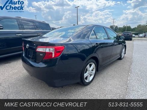 Used 2013 Toyota Camry SE w/ Convenience Pkg FWD image 3