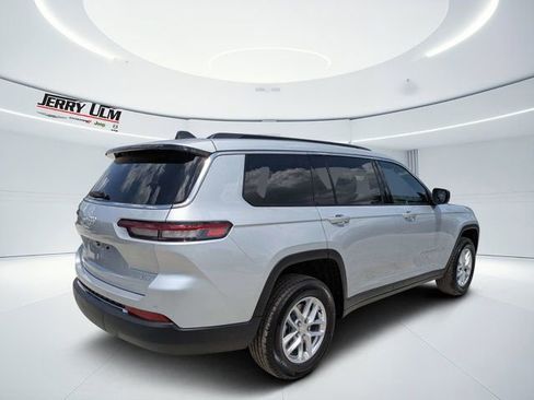New 2026 Jeep Grand Cherokee L 2WD image 3