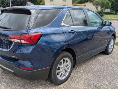 Used 2022 Chevrolet Equinox LT AWD/4WD image 3