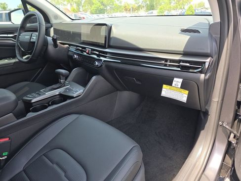 New 2026 Kia Sportage SX FWD image 14