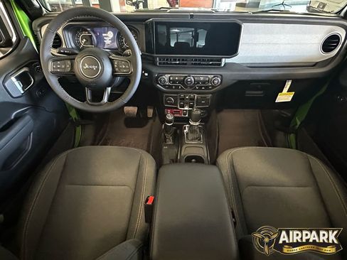 New 2025 Jeep Gladiator Sport AWD/4WD image 14