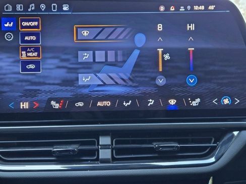 Used 2025 Chevrolet Equinox EV RS image 18