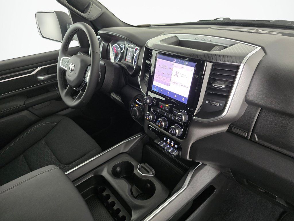 New 2026 RAM 1500 Big Horn AWD/4WD image 30