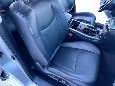 Used 2019 INFINITI Q70 Luxe image 28