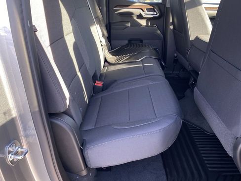 New 2026 GMC Sierra 1500 SLE image 42