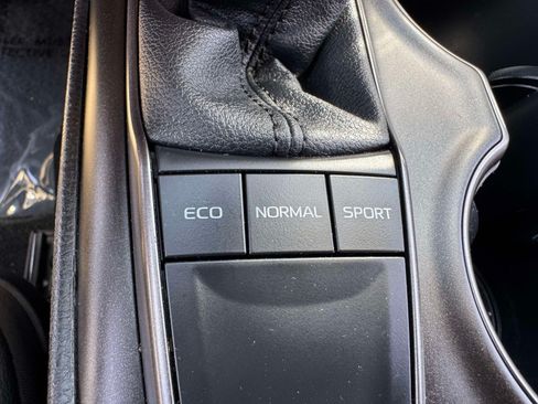Certified 2024 Toyota Camry SE w/ Cold Weather Package FWD image 31
