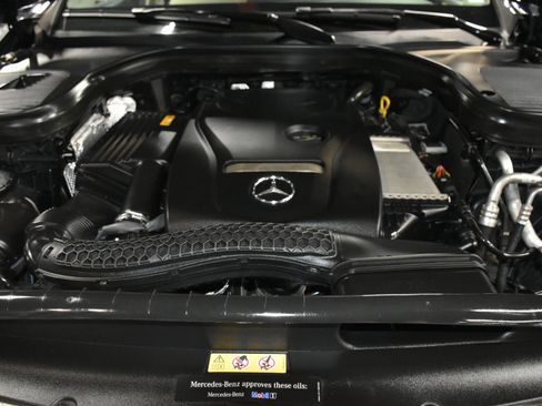 Used 2019 Mercedes-Benz GLC 300 GLC300 4MATIC w/ Premium Package image 33