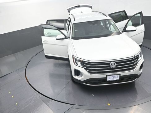 New 2026 Volkswagen Atlas SE AWD/4WD image 30