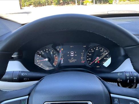 Used 2025 Jeep Compass Limited AWD/4WD image 9
