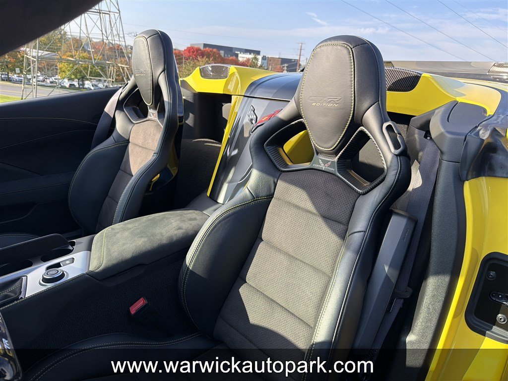 Used 2016 Chevrolet Corvette Z06 w/ C7.r Special Edition RWD image 14
