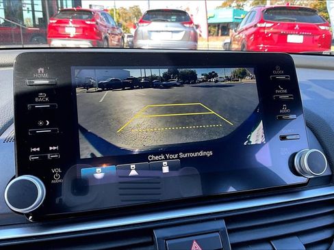 Used 2022 Honda Accord Sport image 13