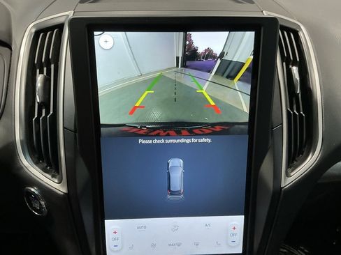 Used 2024 Ford Edge SEL image 6