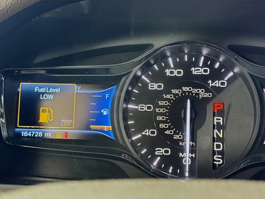 Used 2015 Lincoln MKX FWD w/ Equipment Group 102A image 15