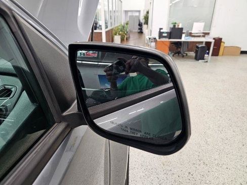 Used 2021 Chevrolet Colorado LT w/ Fleet Safety Package image 33