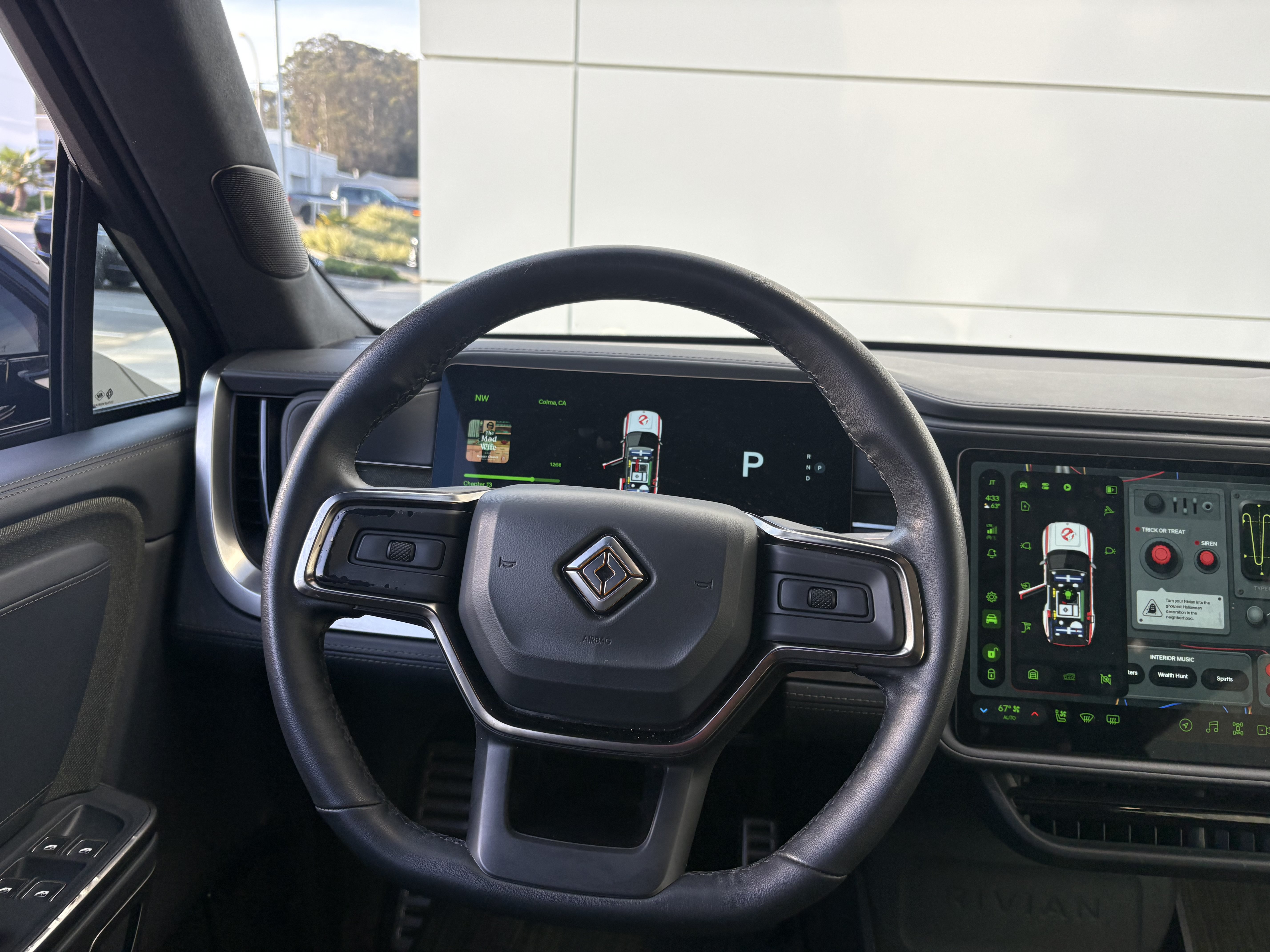 Used 2024 Rivian R1S Adventure Dual AWD/4WD image 15